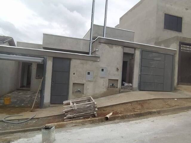 #2515 - Casa para Venda em Pouso Alegre - MG - 1